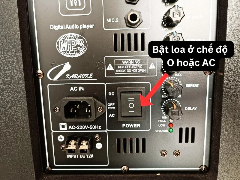 Cách sạc pin loa kéo