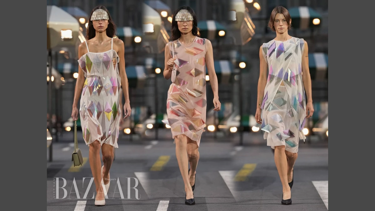 Những chiếc đầm mang chất vị lai của thập niên 1960. Ảnh: Louis Vuitton