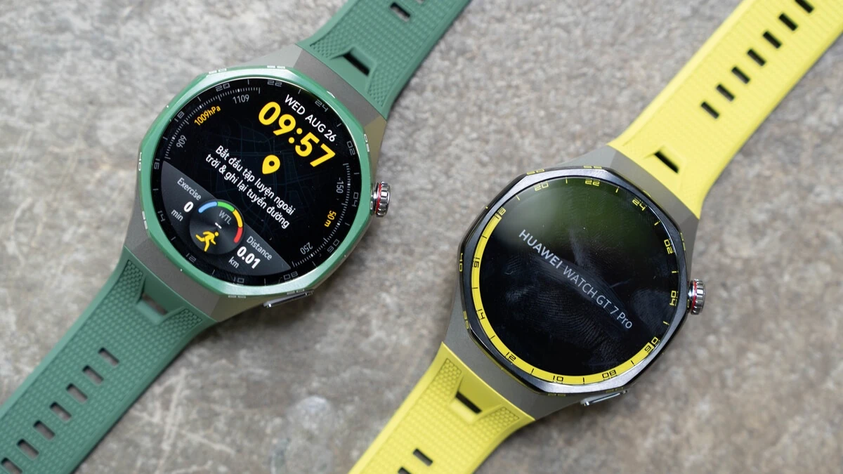 Watch GT6 và GT6 Pro bản 46 mm vẫn sử dụng thiết kế phần viền ngoài được vát dạng lục giác bao quanh mặt đồng hồ tròn, giúp tổng thể trông mạnh mẽ phù hợp với người dùng nam giới. Mẫu GT 7 Pro sử dụng vật liệu cao cấp như khung vỏ hợp kim titan, mặt kính sapphire chống xước và viền bezel bằng gốm nano, còn bản GT 7 46mm tiêu chuẩn vẫn dùng khung thép không gỉ.