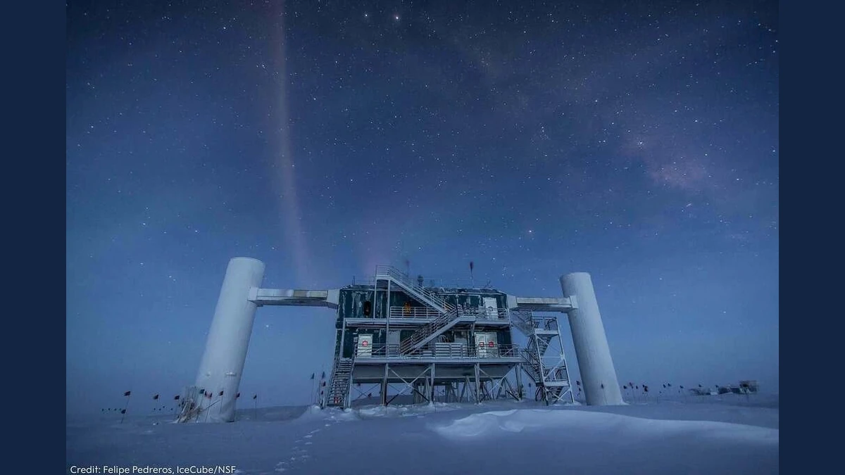 Đài nghiên cứu Neutrino IceCub. Ảnh:Felipe Pedreros/NSF/IceCube