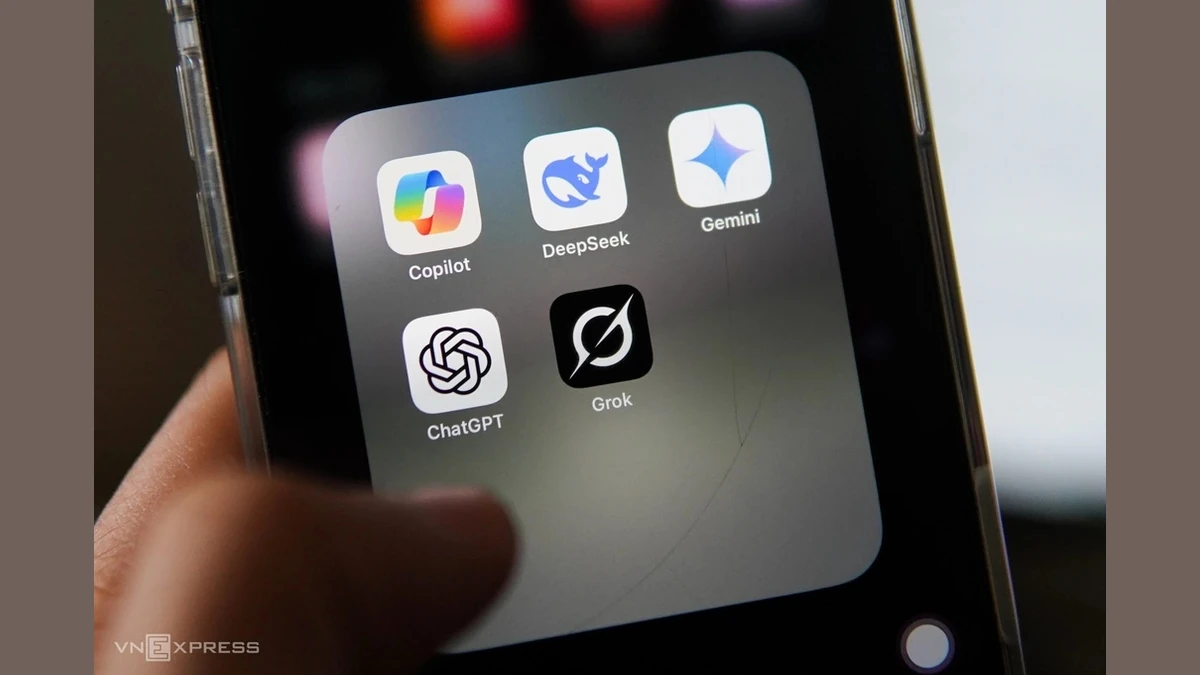 Logo các ứng dụng AI Copilot, DeepSeek, Gemini, ChatGPT, Grok. Ảnh:Lưu Quý
