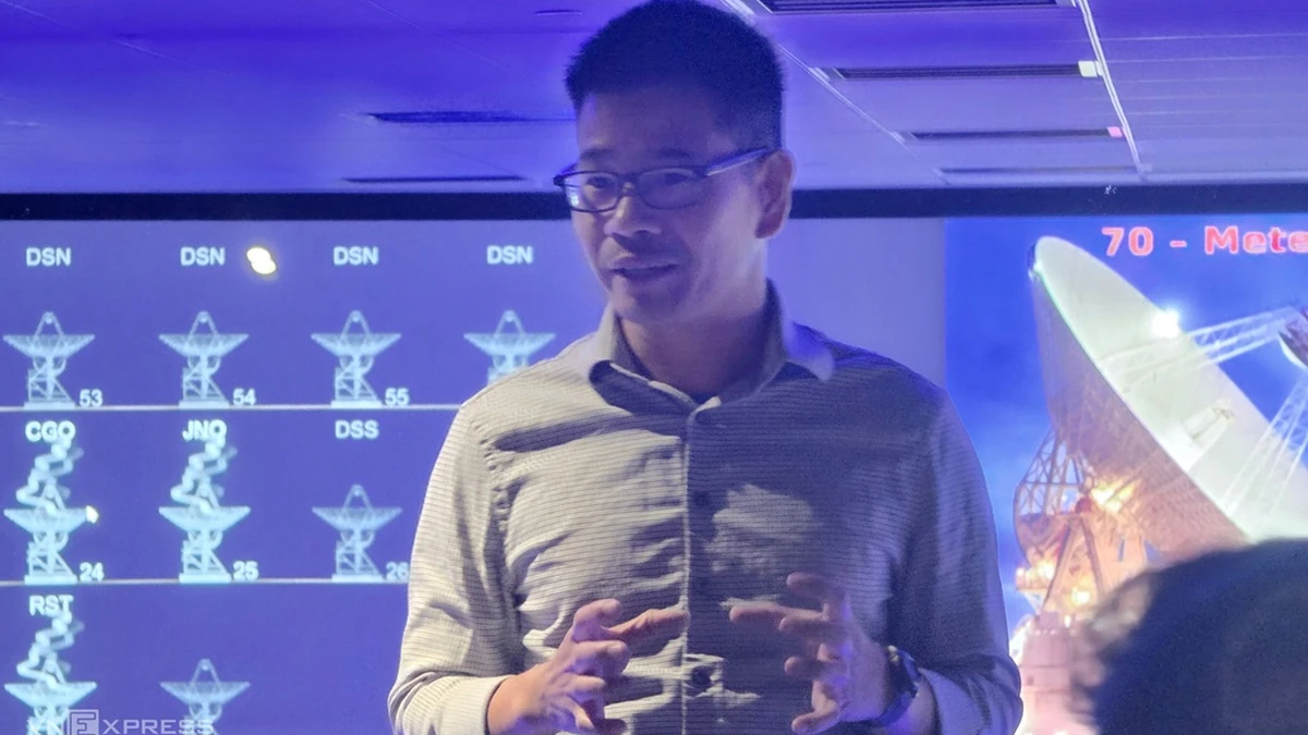 TS Hoàng Thái tại trụ sở NASA JPL ở tại California, tháng 9/2026. Ảnh:Lưu Quý